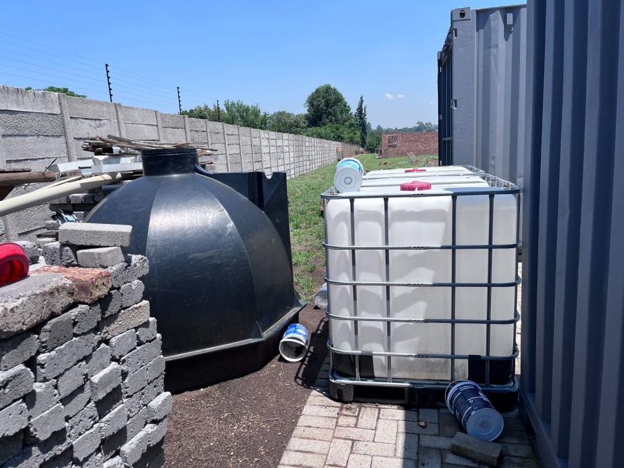 Commercial Property for Sale in Vanwaartshof Gauteng