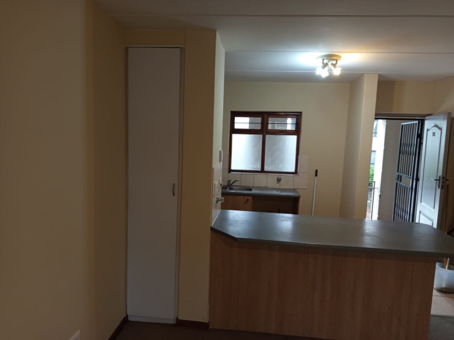 To Let 1 Bedroom Property for Rent in Noordwyk Gauteng