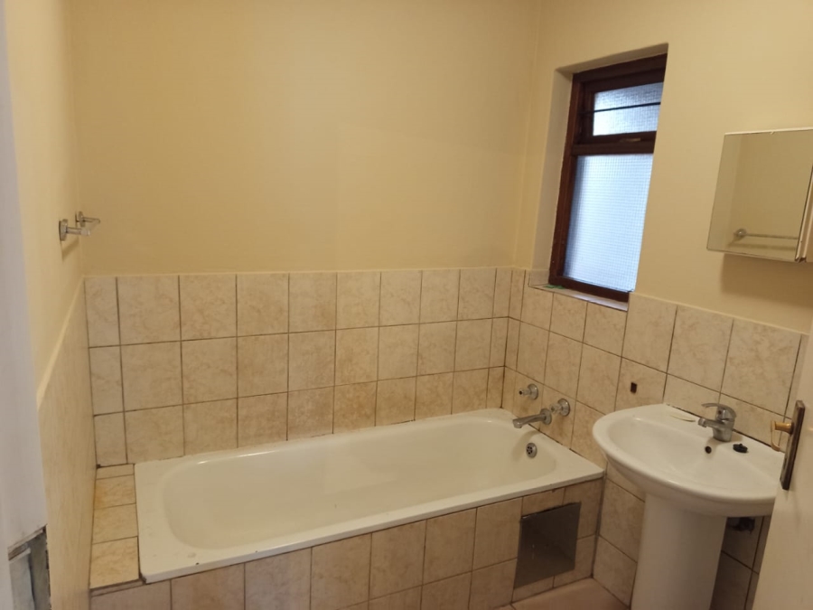 To Let 1 Bedroom Property for Rent in Noordwyk Gauteng