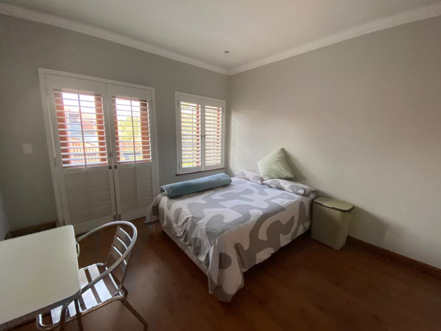 To Let 4 Bedroom Property for Rent in Lakefield Gauteng