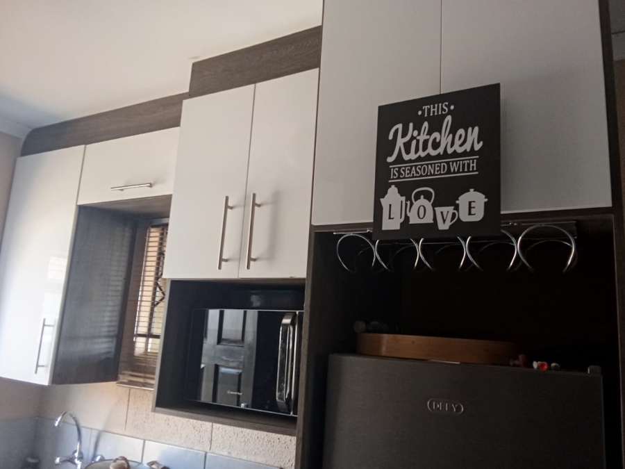 2 Bedroom Property for Sale in Savanna City Gauteng