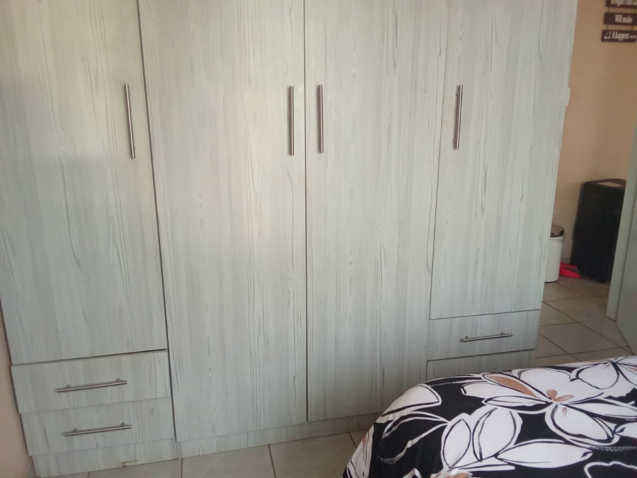 2 Bedroom Property for Sale in Savanna City Gauteng