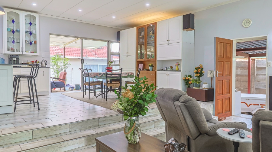 3 Bedroom Property for Sale in Rooihuiskraal Gauteng