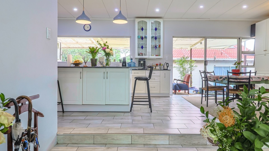 3 Bedroom Property for Sale in Rooihuiskraal Gauteng