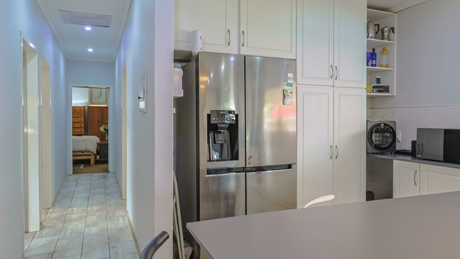 3 Bedroom Property for Sale in Rooihuiskraal Gauteng