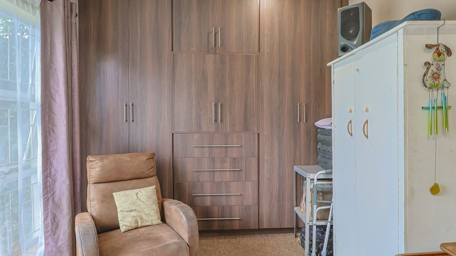 3 Bedroom Property for Sale in Rooihuiskraal Gauteng