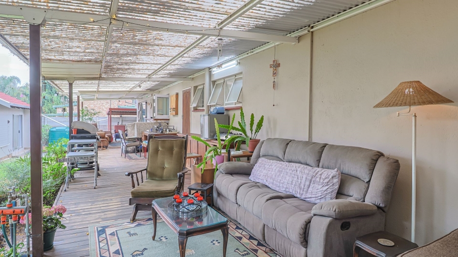 3 Bedroom Property for Sale in Rooihuiskraal Gauteng