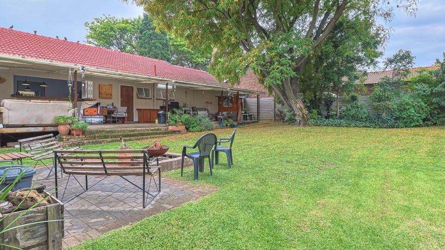 3 Bedroom Property for Sale in Rooihuiskraal Gauteng