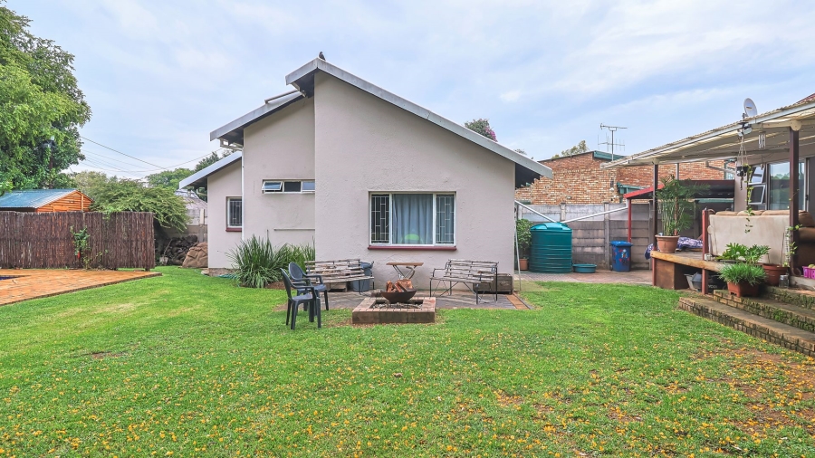 3 Bedroom Property for Sale in Rooihuiskraal Gauteng