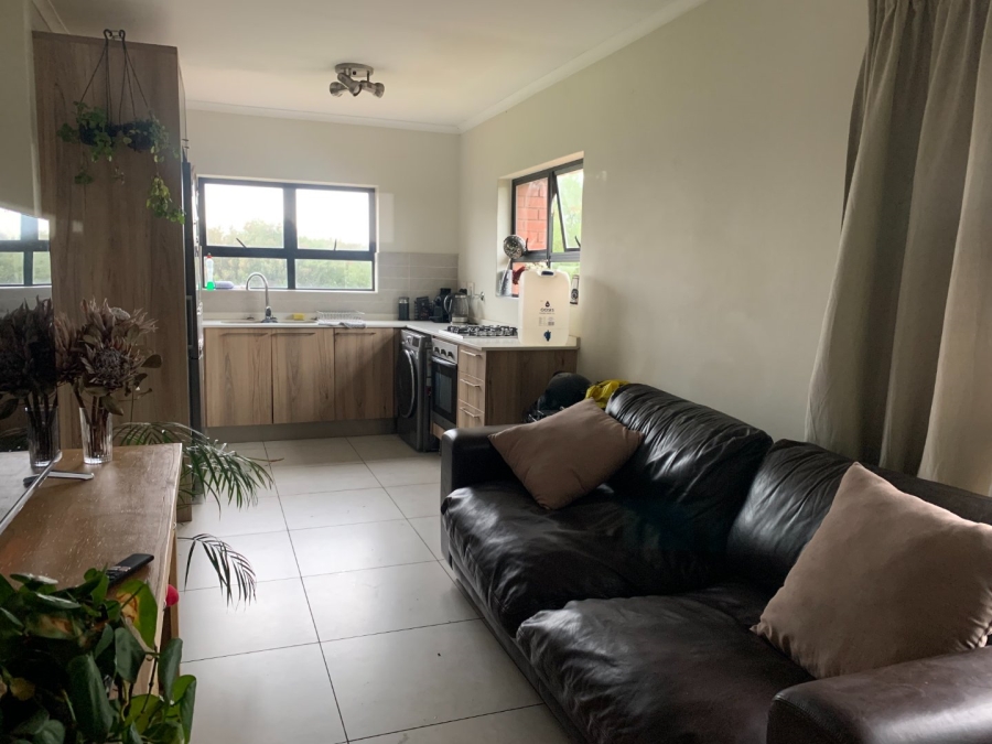 To Let 1 Bedroom Property for Rent in Glen Marais Gauteng