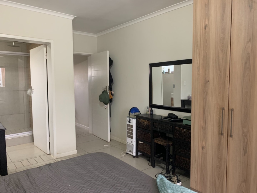 To Let 1 Bedroom Property for Rent in Glen Marais Gauteng