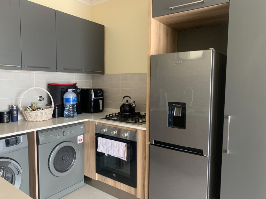 To Let 1 Bedroom Property for Rent in Glen Marais Gauteng