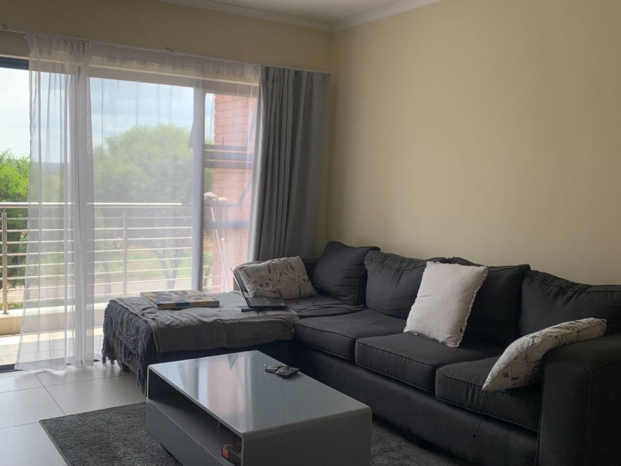 To Let 1 Bedroom Property for Rent in Glen Marais Gauteng