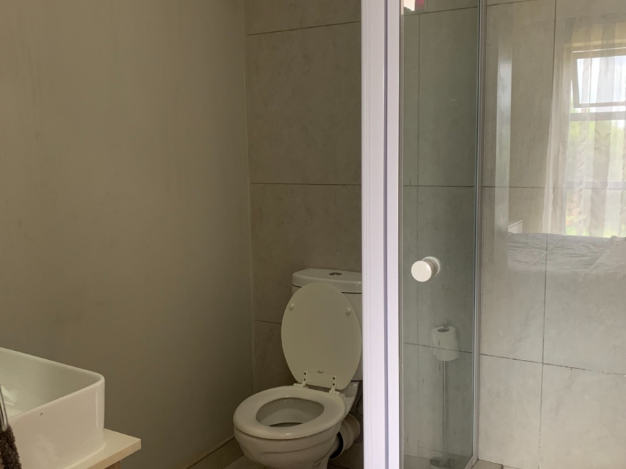 To Let 1 Bedroom Property for Rent in Glen Marais Gauteng