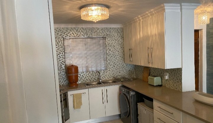 To Let 2 Bedroom Property for Rent in Hyde Park Gauteng