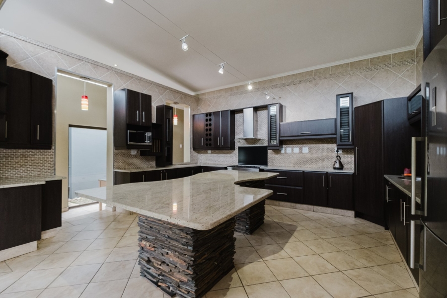 4 Bedroom Property for Sale in Serengeti Lifestyle Estate Gauteng