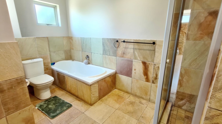 4 Bedroom Property for Sale in Vaal Marina Gauteng