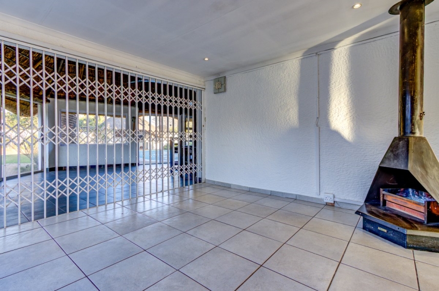 4 Bedroom Property for Sale in Hurlyvale Gauteng