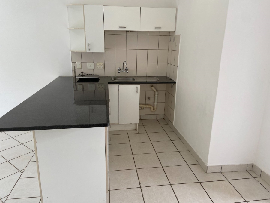 1 Bedroom Property for Sale in Highveld Gauteng