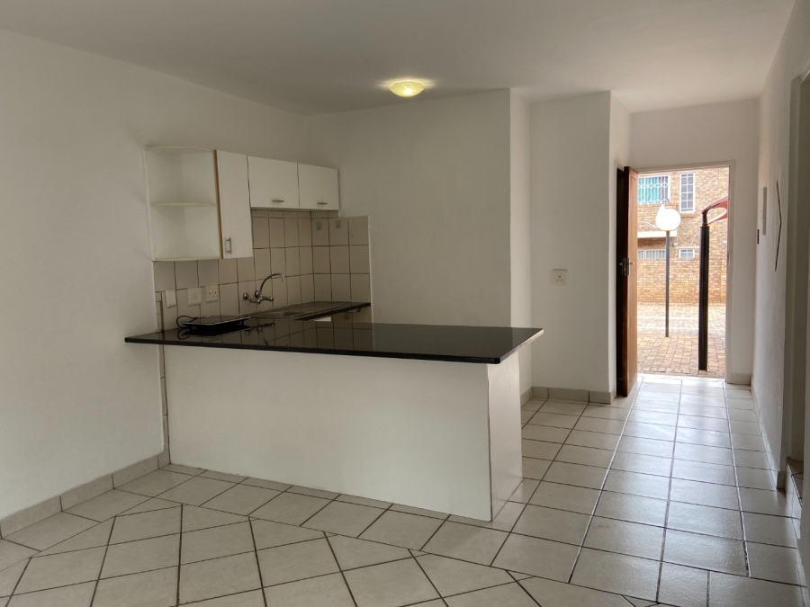 1 Bedroom Property for Sale in Highveld Gauteng