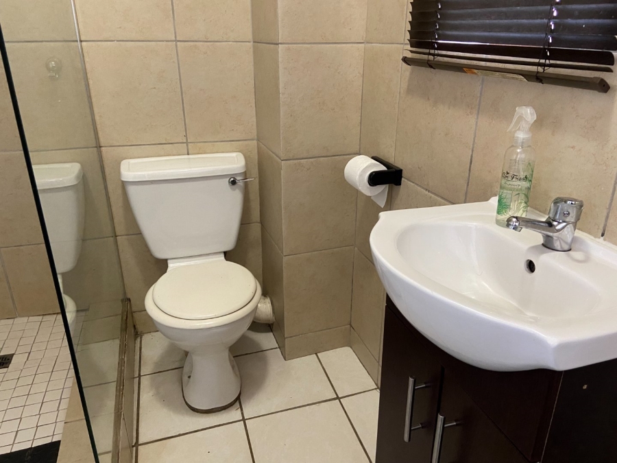 1 Bedroom Property for Sale in Highveld Gauteng