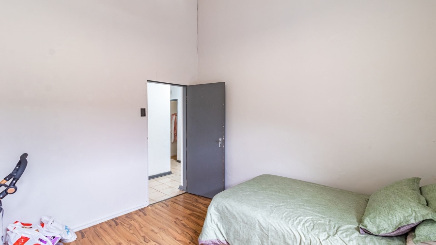 5 Bedroom Property for Sale in Bonaero Park Gauteng