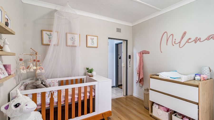 5 Bedroom Property for Sale in Bonaero Park Gauteng