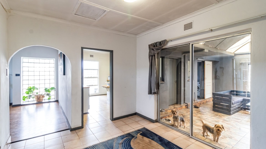 5 Bedroom Property for Sale in Bonaero Park Gauteng