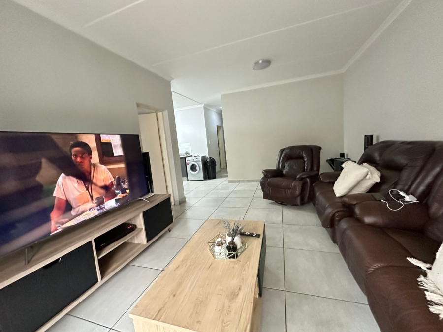 To Let 2 Bedroom Property for Rent in Brentwood Park AH Gauteng