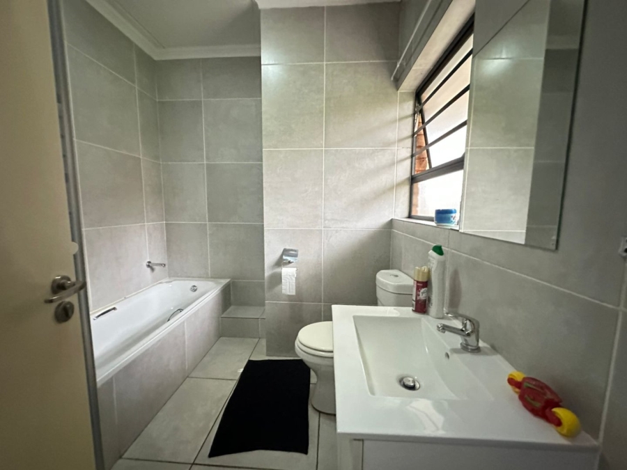 To Let 2 Bedroom Property for Rent in Brentwood Park AH Gauteng