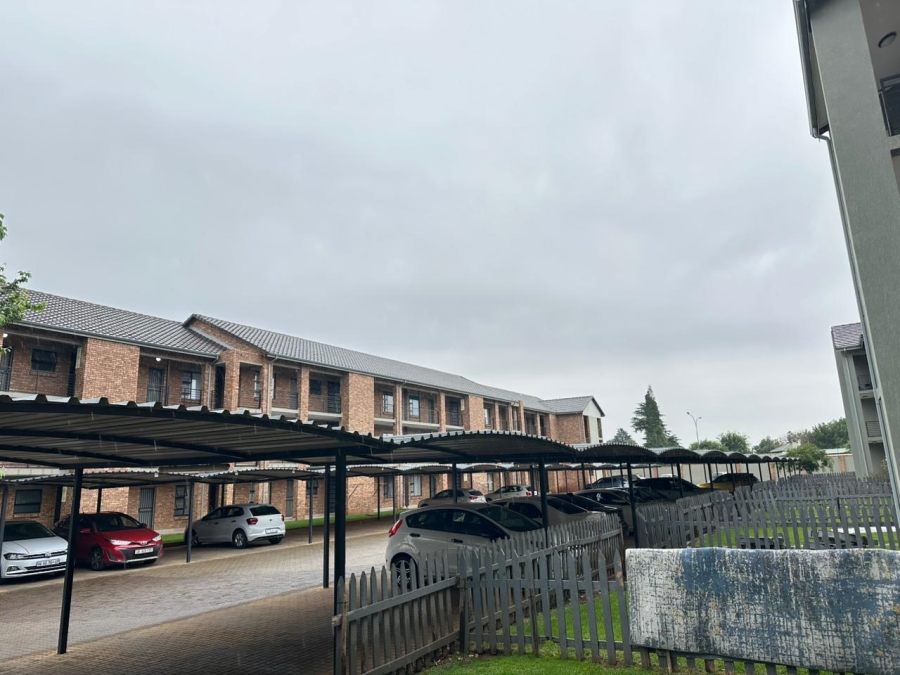 To Let 2 Bedroom Property for Rent in Brentwood Park AH Gauteng