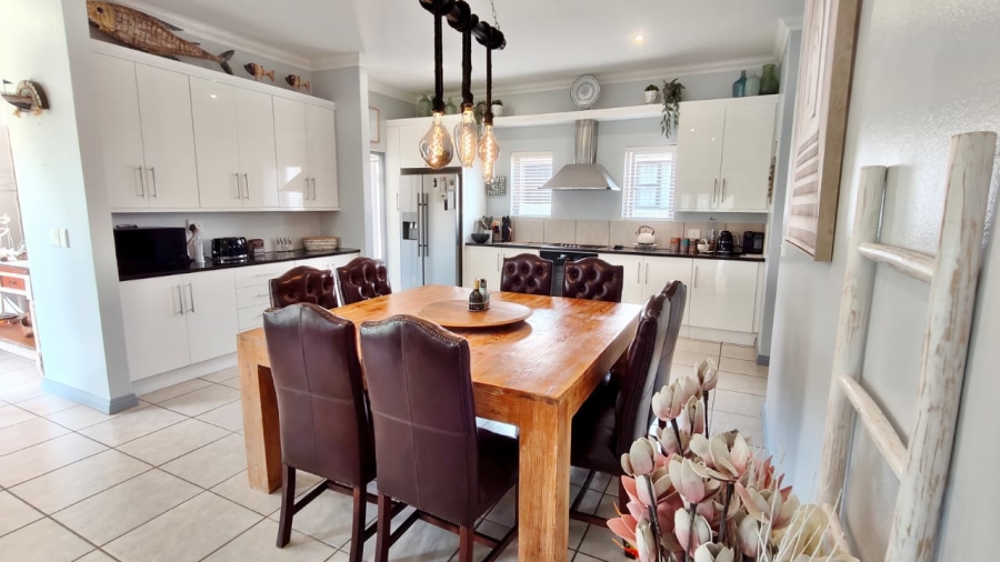 4 Bedroom Property for Sale in Vaal Marina Gauteng