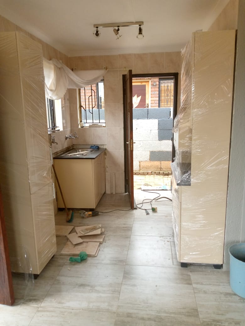 To Let 2 Bedroom Property for Rent in Moroka Gauteng