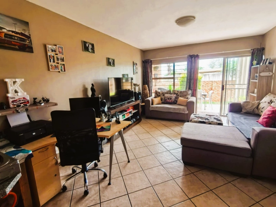 2 Bedroom Property for Sale in Celtisdal Gauteng