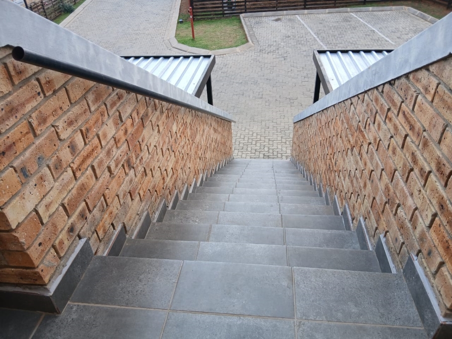 To Let 1 Bedroom Property for Rent in Groblerpark Gauteng