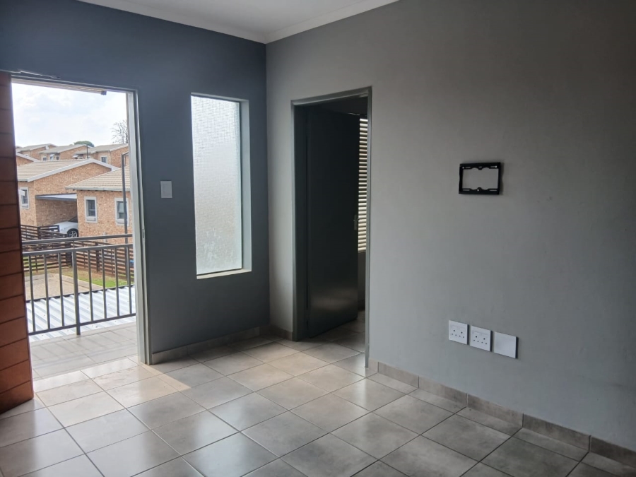 To Let 1 Bedroom Property for Rent in Groblerpark Gauteng