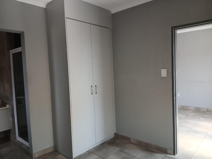 To Let 1 Bedroom Property for Rent in Groblerpark Gauteng