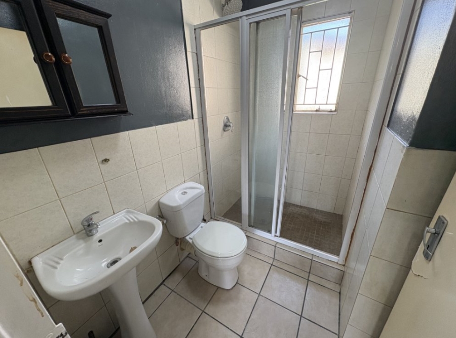 2 Bedroom Property for Sale in Greenstone Hill Gauteng