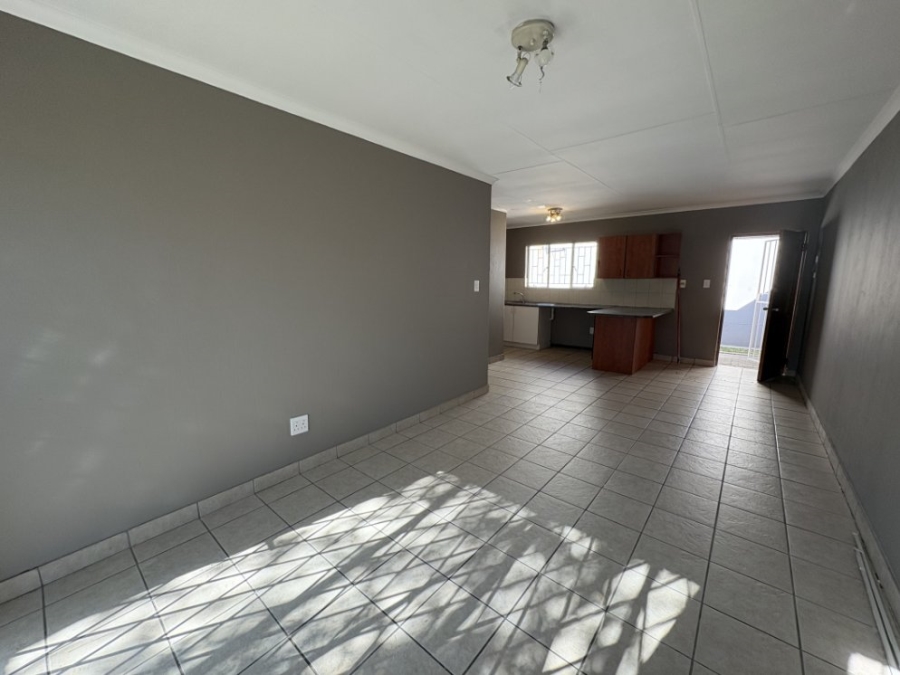 2 Bedroom Property for Sale in Greenstone Hill Gauteng