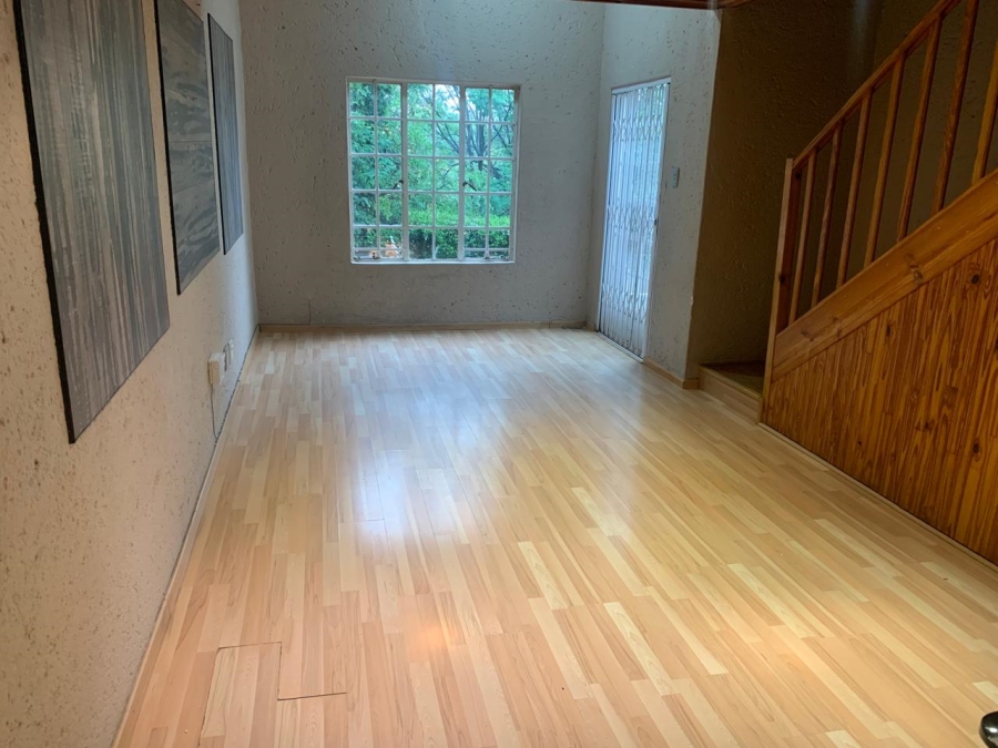 To Let 2 Bedroom Property for Rent in Bassonia Rock Gauteng