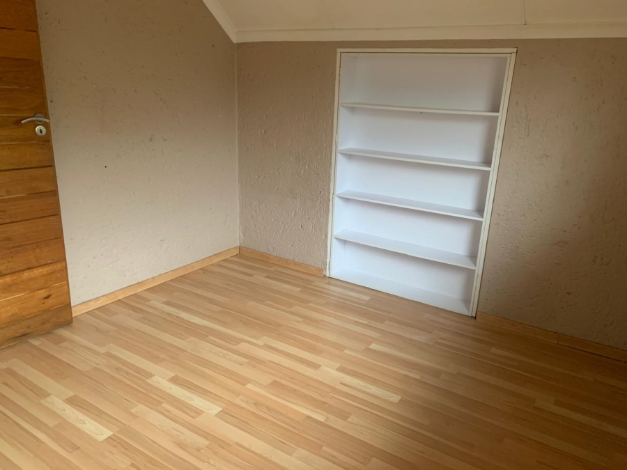 To Let 2 Bedroom Property for Rent in Bassonia Rock Gauteng