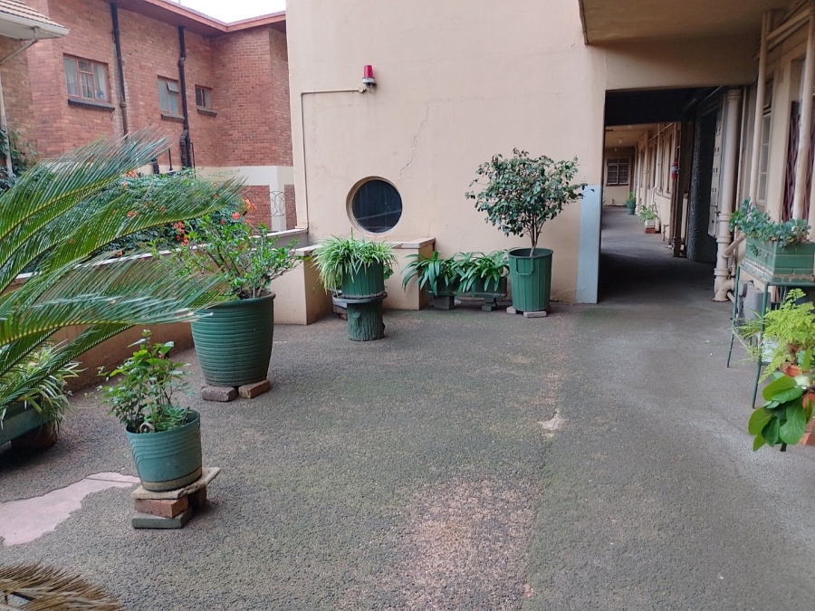 2 Bedroom Property for Sale in Springs Central Gauteng