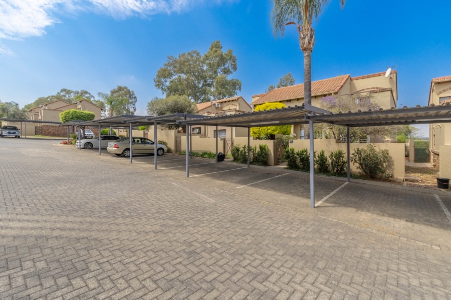 2 Bedroom Property for Sale in Dowerglen Ext 4 Gauteng