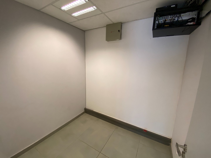 Commercial Property for Sale in Vorna Valley Gauteng