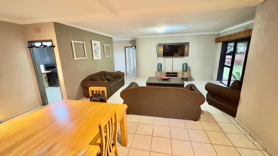 3 Bedroom Property for Sale in Annlin Gauteng
