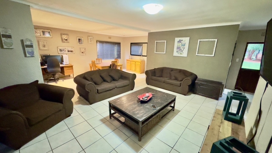 3 Bedroom Property for Sale in Annlin Gauteng