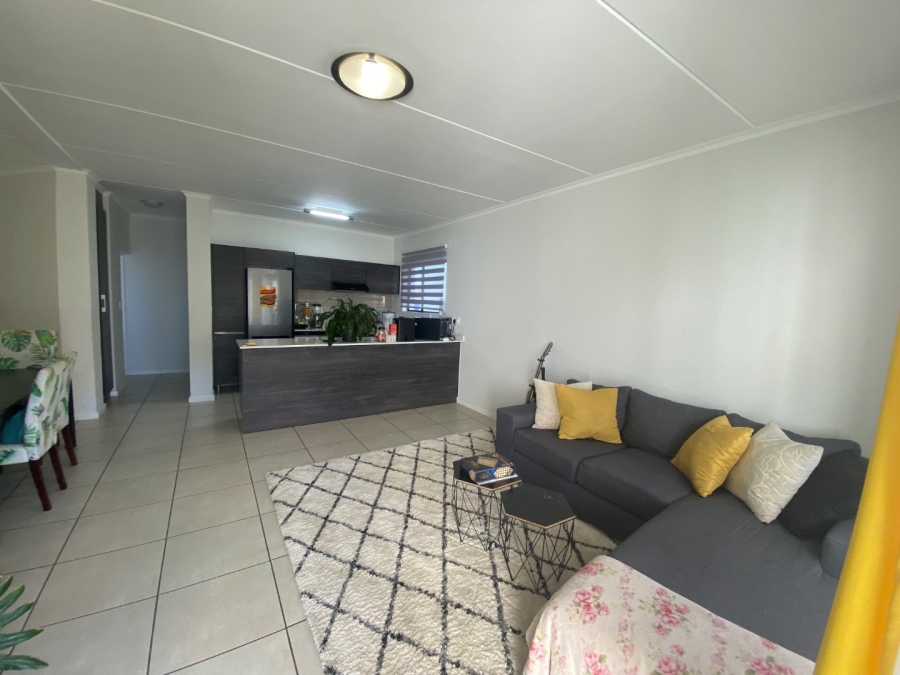 To Let 2 Bedroom Property for Rent in Olivedale Gauteng