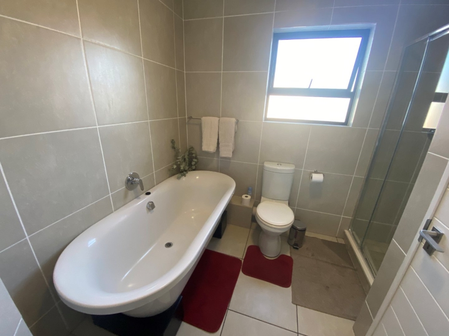 To Let 2 Bedroom Property for Rent in Olivedale Gauteng