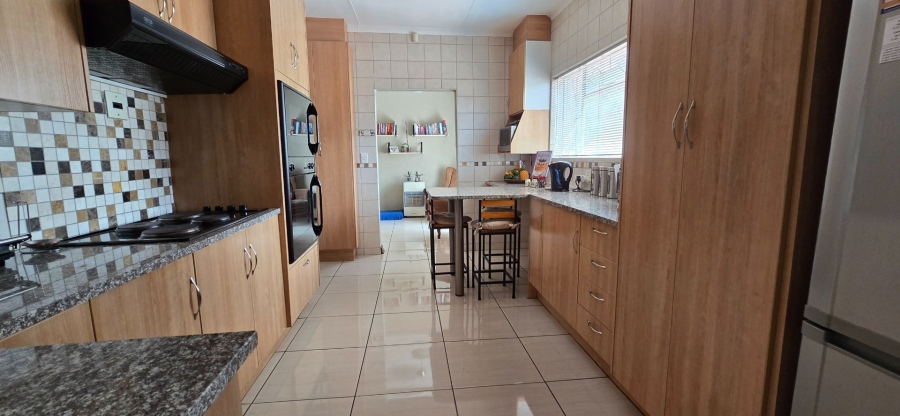 4 Bedroom Property for Sale in Randhart Gauteng