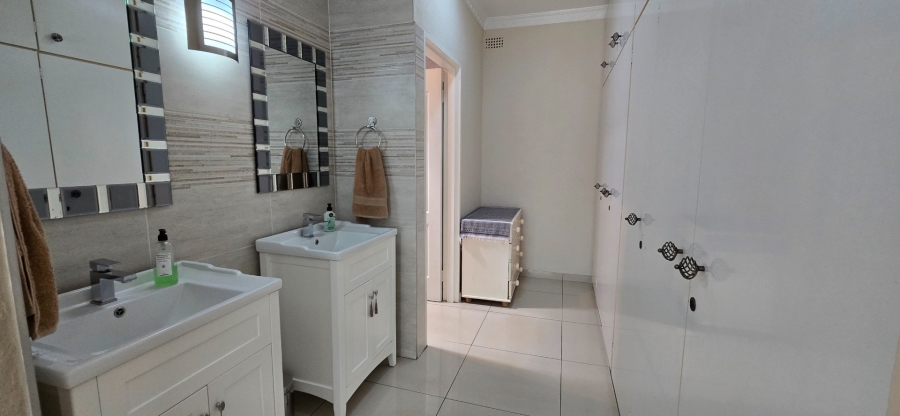 4 Bedroom Property for Sale in Randhart Gauteng